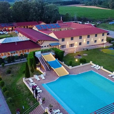 Ligetalja Termal Hotel Peneszlek Extérieur photo
