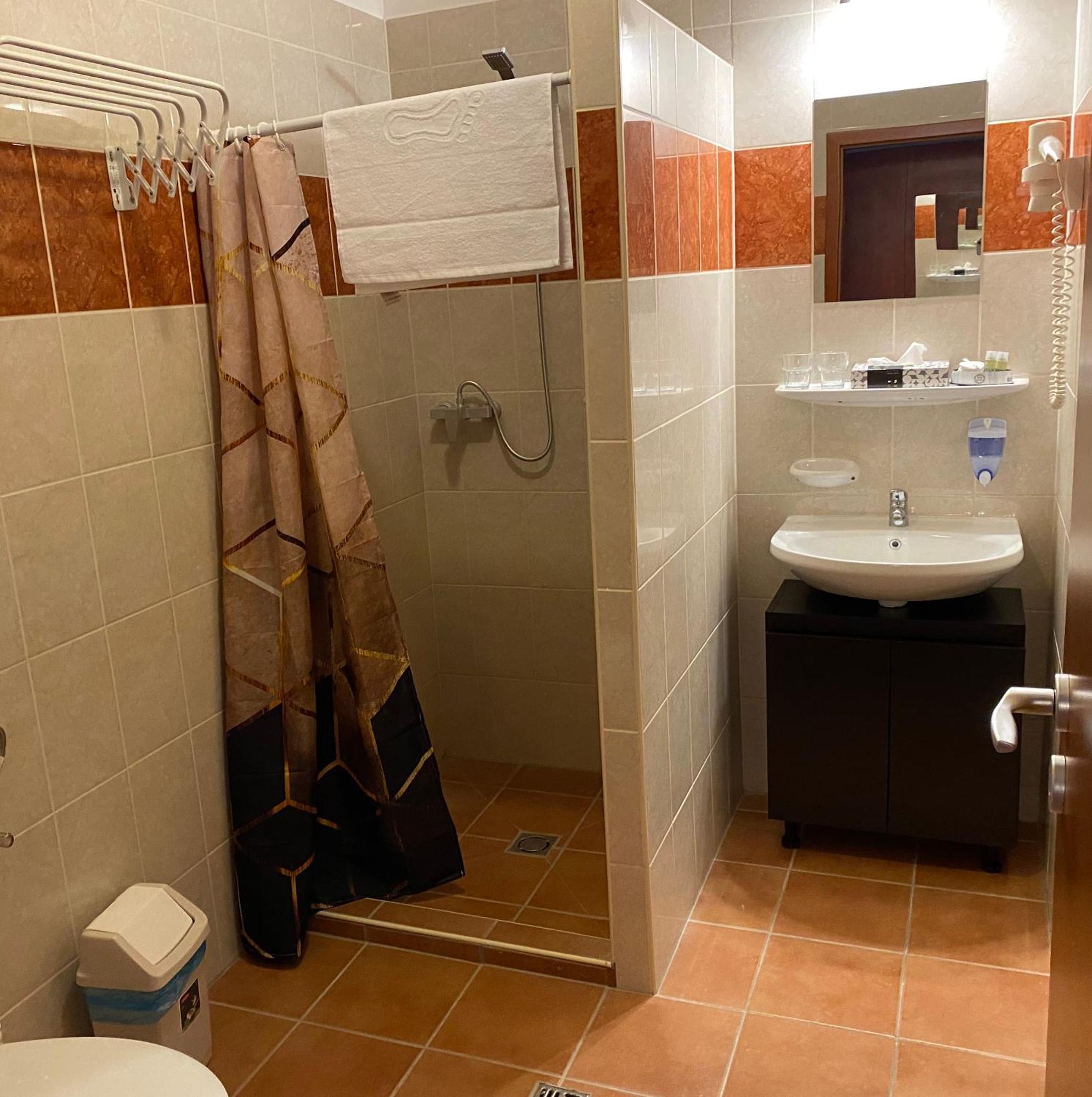 Ligetalja Termal Hotel Peneszlek Extérieur photo
