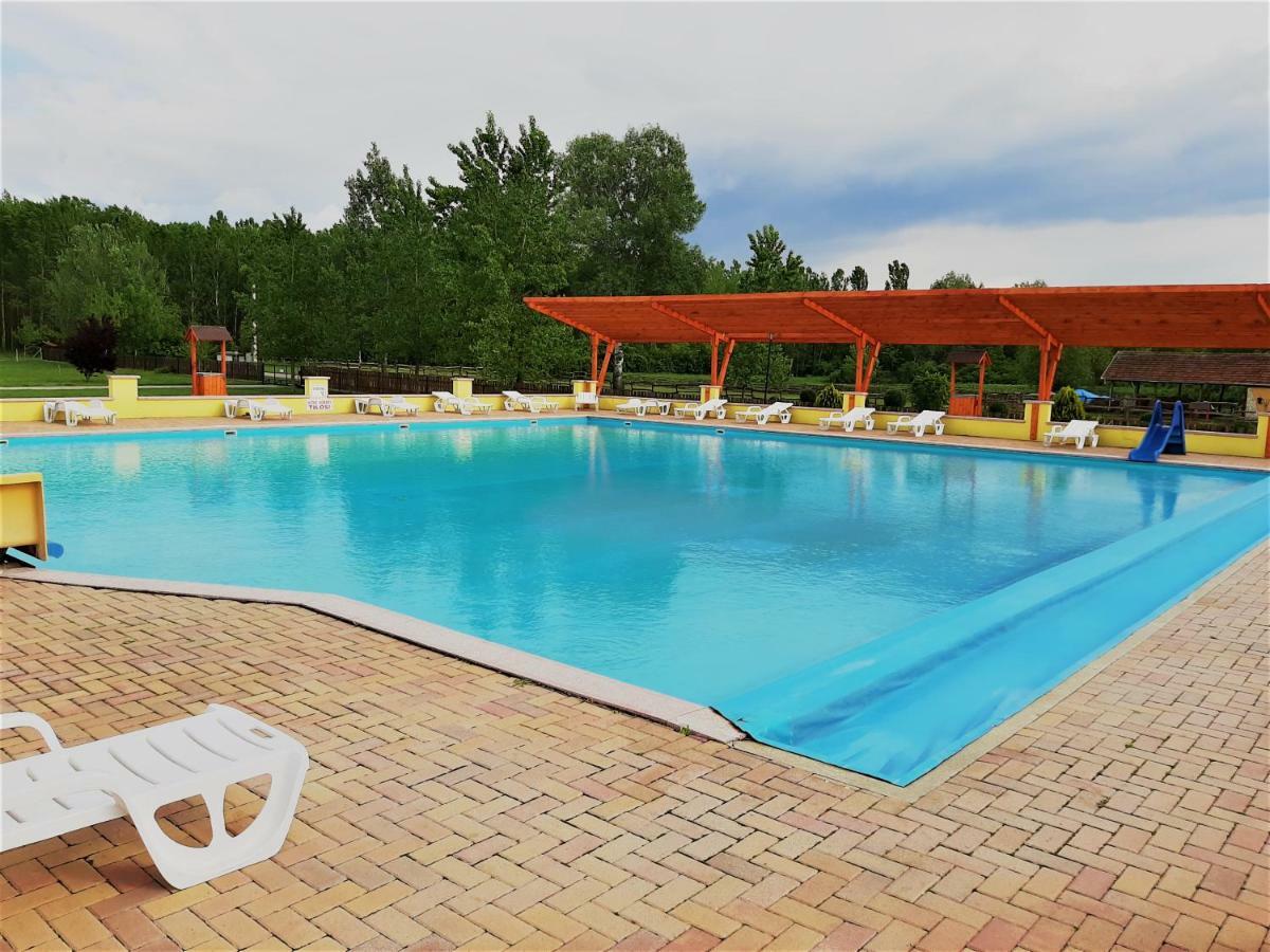 Ligetalja Termal Hotel Peneszlek Extérieur photo